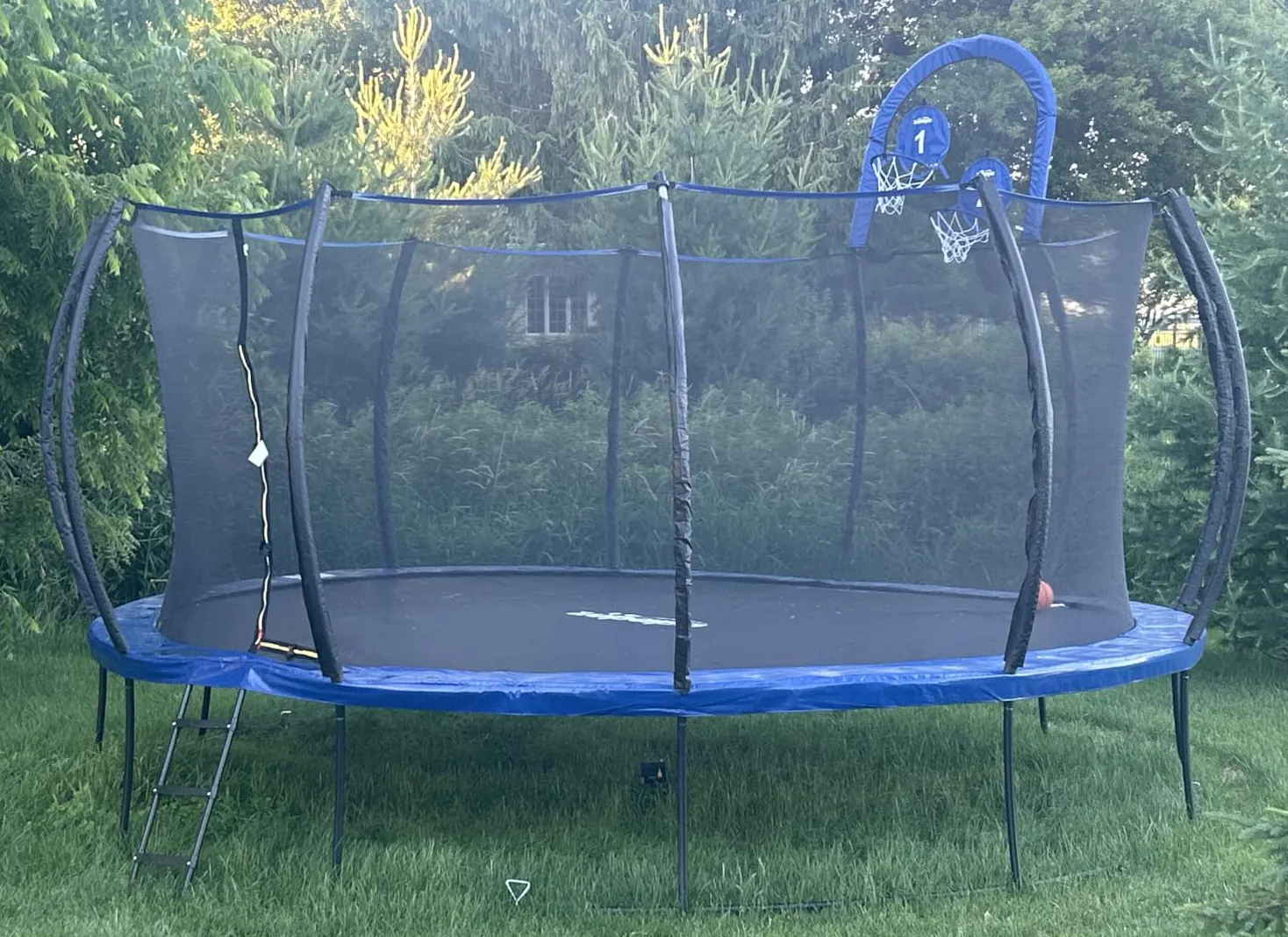 spring-trampoline Spring Trampoline